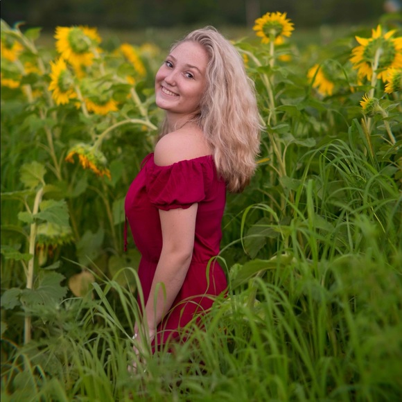 🌻Meet your Posher, Kyra - Picture 7 of 7